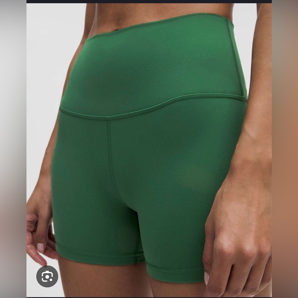 NWOT Lululemon Align High-Rise Athletic Shorts in Green